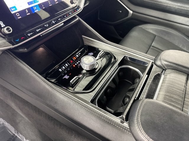 2024 Jeep Wagoneer L Series III