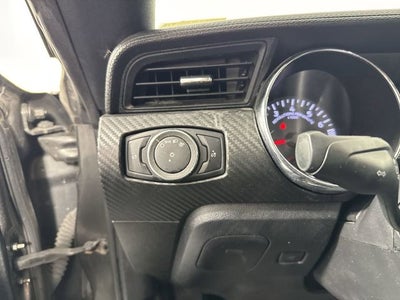 2015 Ford Mustang V6