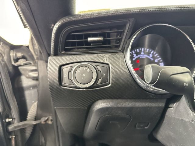 2015 Ford Mustang V6