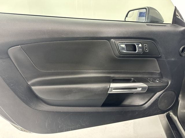 2015 Ford Mustang V6