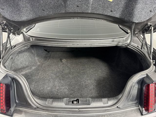 2015 Ford Mustang V6