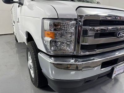 2026 Ford E-350SD Base Cutaway