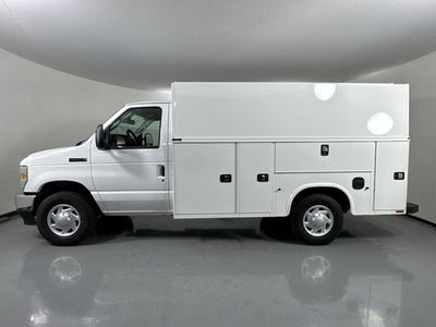 2026 Ford E-350SD Base Cutaway