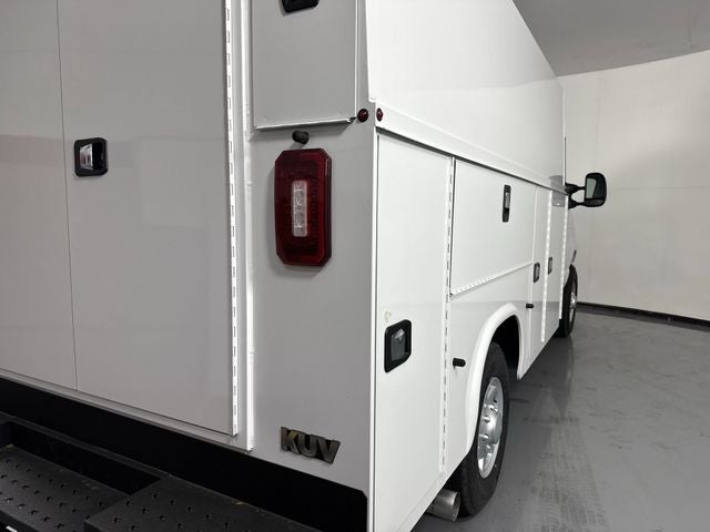 2026 Ford E-350SD Base Cutaway