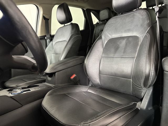 2020 Ford Escape Titanium Hybrid