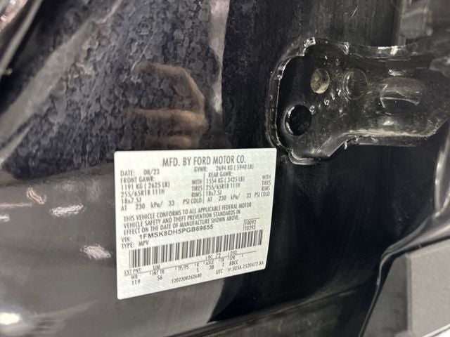 2023 Ford Explorer XLT