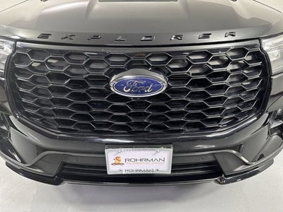 2025 Ford Explorer ST-Line