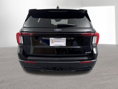 2025 Ford Explorer ST-Line