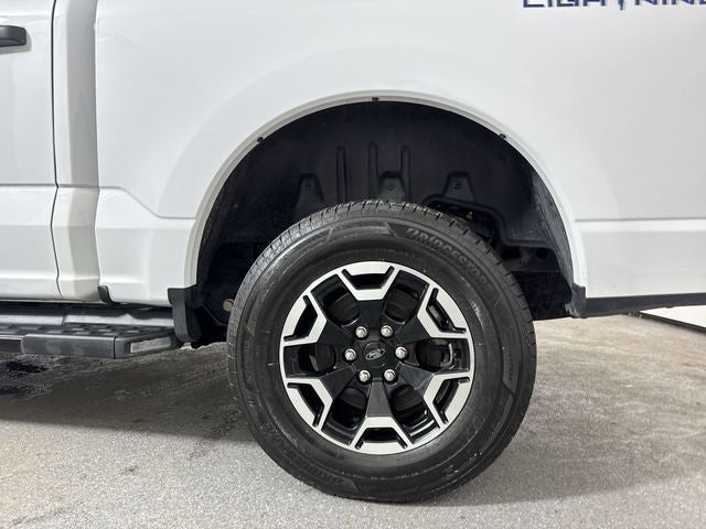 2022 Ford F-150 Lightning XLT