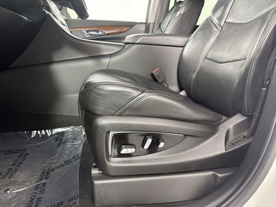 2019 Cadillac Escalade ESV Luxury