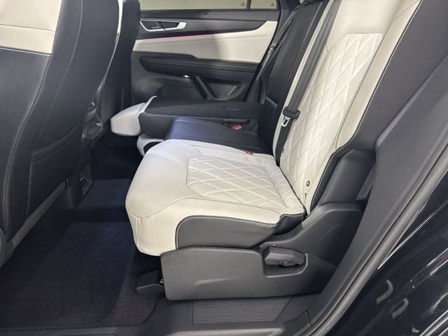 2024 Volkswagen Atlas Cross Sport 2.0T SEL Premium R-Line