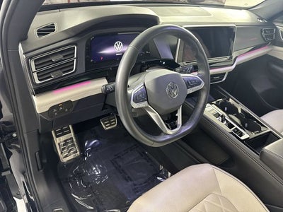 2024 Volkswagen Atlas Cross Sport 2.0T SEL Premium R-Line