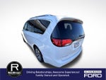 2017 Chrysler Pacifica Hybrid Platinum