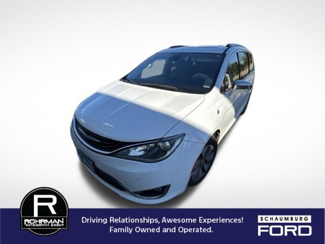 2017 Chrysler Pacifica Hybrid Platinum