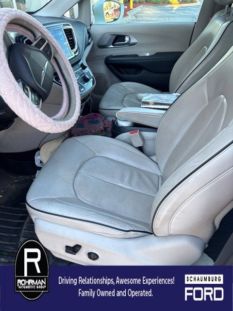 2017 Chrysler Pacifica Hybrid Platinum