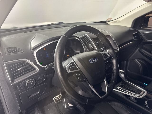 2016 Ford Edge Sport