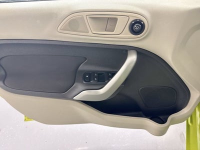 2013 Ford Fiesta SE
