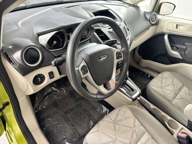 2013 Ford Fiesta SE