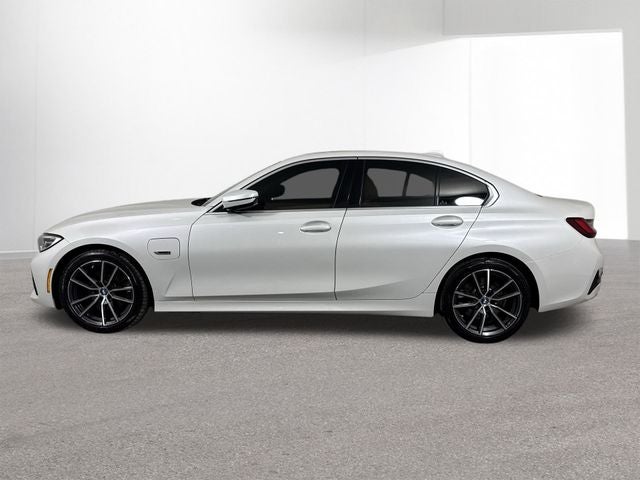 2022 BMW 3 Series 330e iPerformance