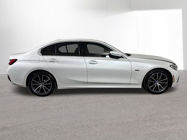 2022 BMW 3 Series 330e iPerformance