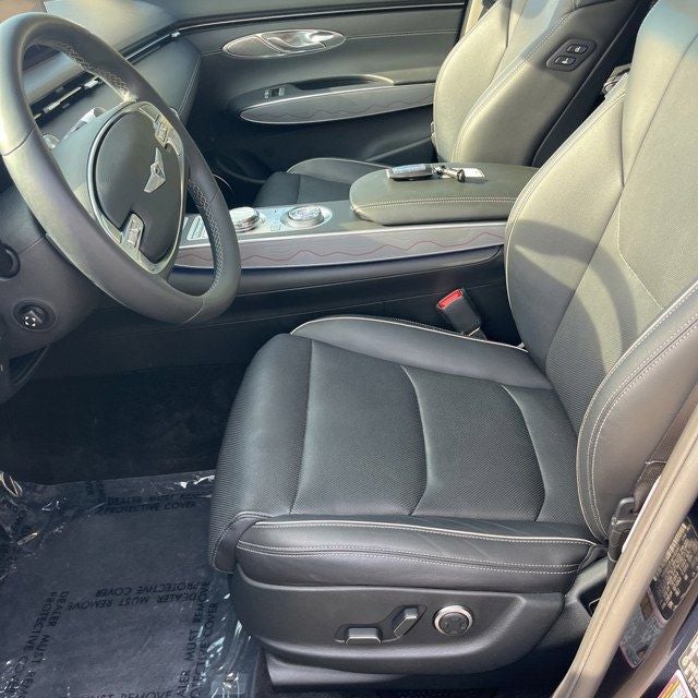 2023 Genesis GV70 2.5T
