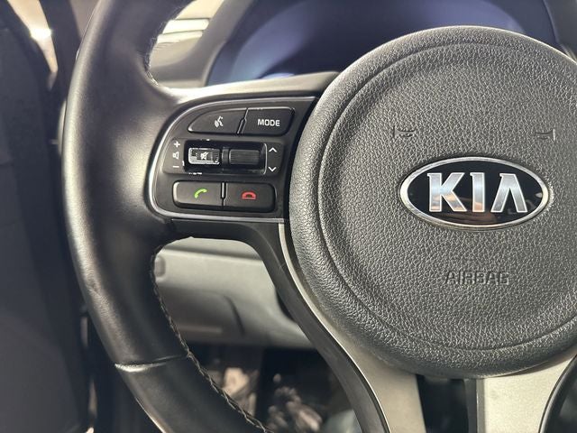 2017 Kia Niro LX