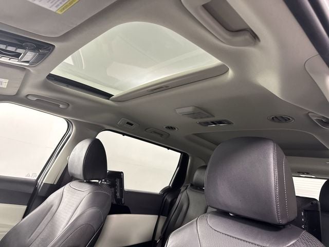2024 Kia Carnival SX Prestige
