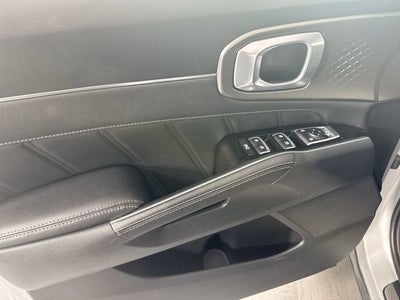 2022 Kia Sorento Plug-In Hybrid SX