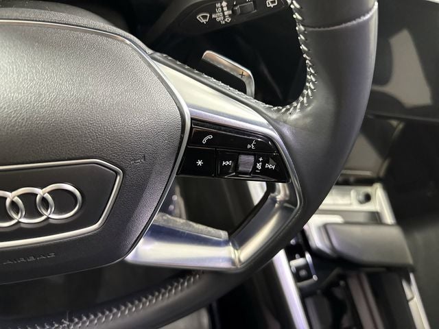 2019 Audi e-tron Prestige quattro