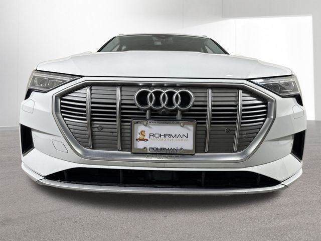 2019 Audi e-tron Prestige quattro