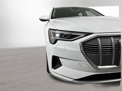 2019 Audi e-tron Prestige quattro