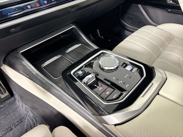 2024 BMW 7 Series 760i xDrive Premium Package M Aero
