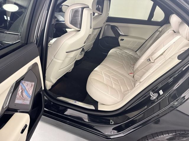 2024 BMW 7 Series 760i xDrive Premium Package M Aero