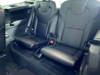 2020 Volvo XC90 T6 Momentum