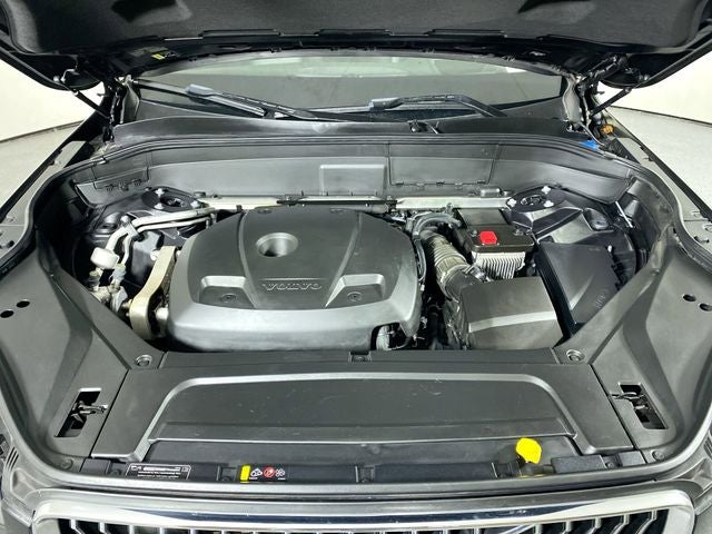 2020 Volvo XC90 T6 Momentum