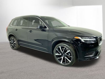 2020 Volvo XC90 T6 Momentum