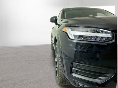2020 Volvo XC90 T6 Momentum