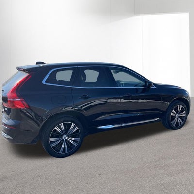 2023 Volvo XC60 B5 Plus Bright Theme